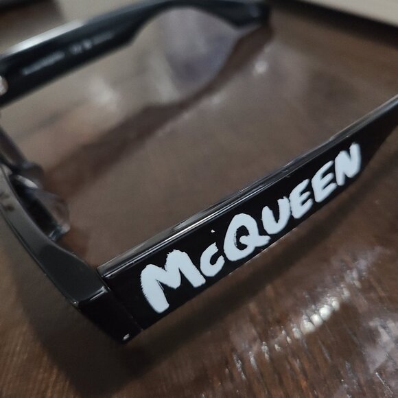 Alexander McQueen sunglasses main image 3